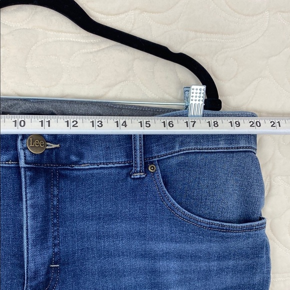 Lee Straight Leg Jeans Blue Slim Fit Mid Rise Size 20W - Picture 5 of 10